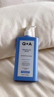 Bumpy skin, KP, body acne... this actually works.
This Q+A salicylic acid lotion gently exfoliates + smooths without drying your skin. Get yours before it sells out.
#kpskin #bodyacne #bodylotion #smoothskin #bodyexfoliant #bodycaretoutine